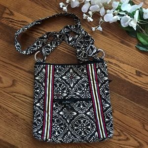 VERA BRADLEY CROSSBODY- retired pattern